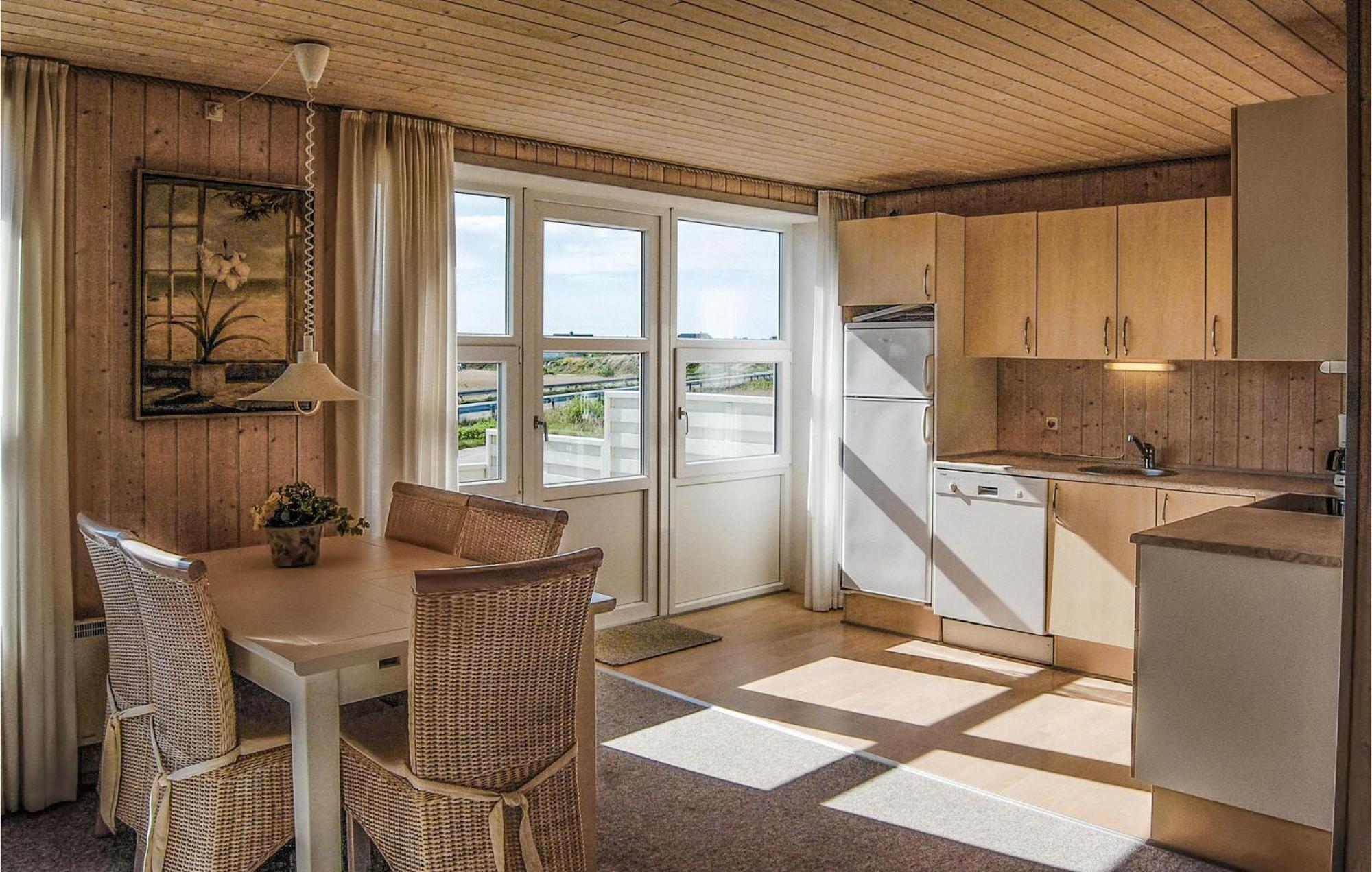 2 Bedroom Gorgeous Home In Hvide Sande Havrvig Exterior photo